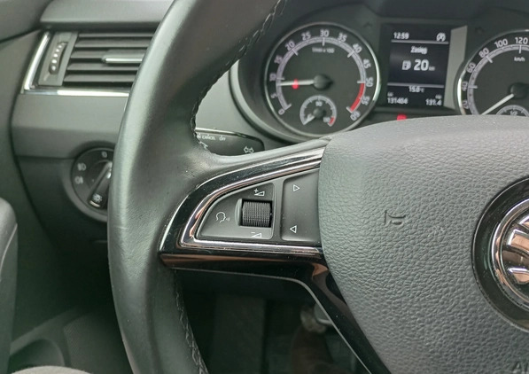 Skoda Octavia cena 57900 przebieg: 131271, rok produkcji 2019 z Ustroń małe 466
